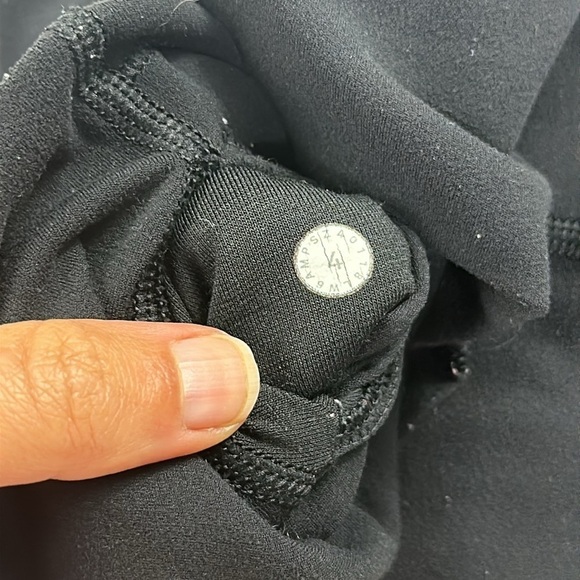 Lululemon Align Crop *21" Black - Picture 5 of 6